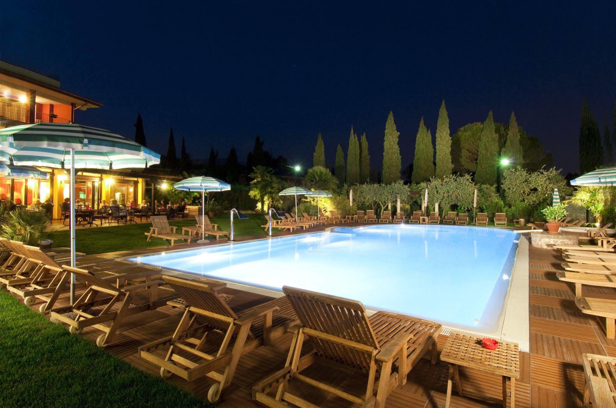 Hotel Madrina Lovely And Dynamic