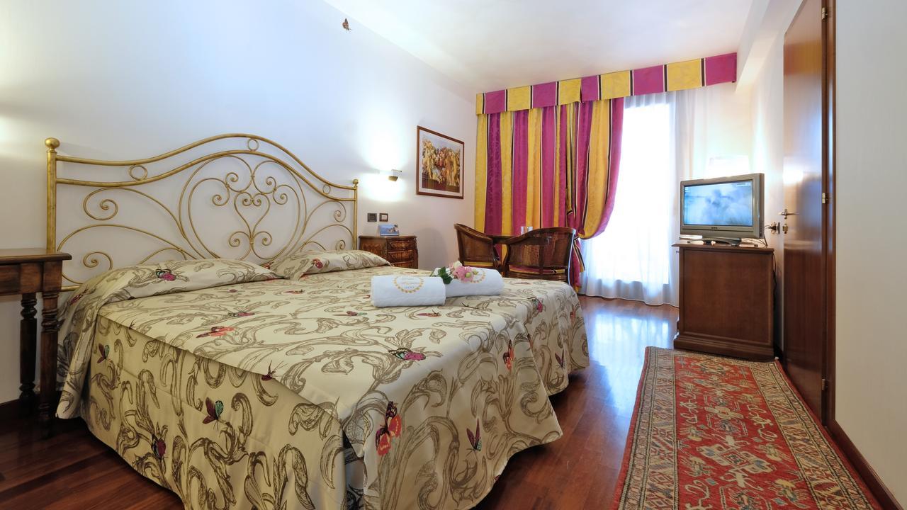 Madrina Lovely And Dynamic 4* Garda (Verona)